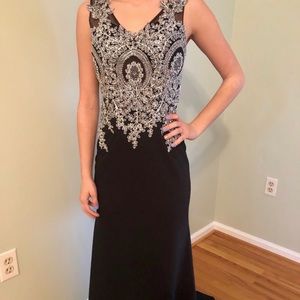 Long black prom dress
